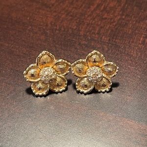 Kate spade gold flower stud earrings